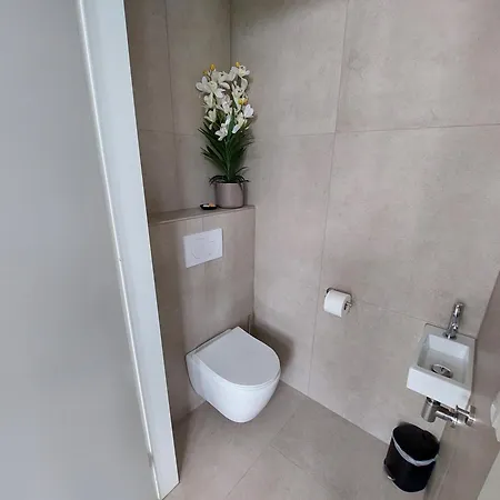 Comfort 02 Met Jacuzzi Сasa de vacaciones *