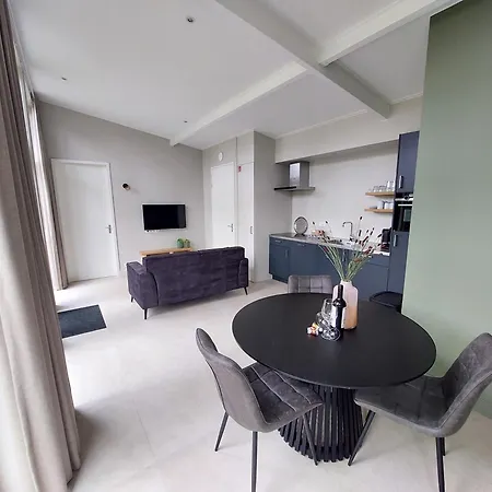 度假居 Comfort 02 Met Jacuzzi *