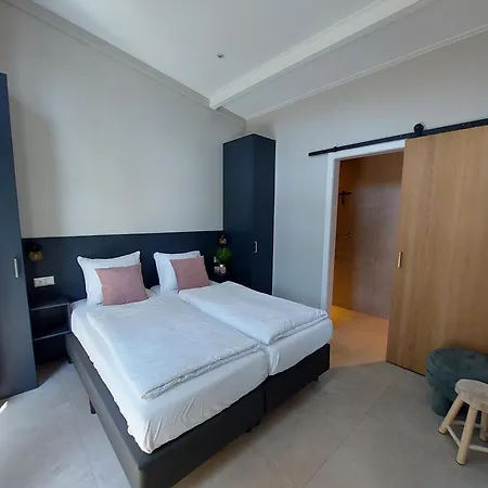 Сasa de vacaciones Comfort 02 Met Jacuzzi Putten
