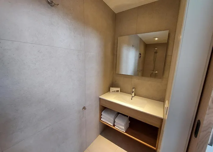 Comfort 02 Met Jacuzzi * Putten