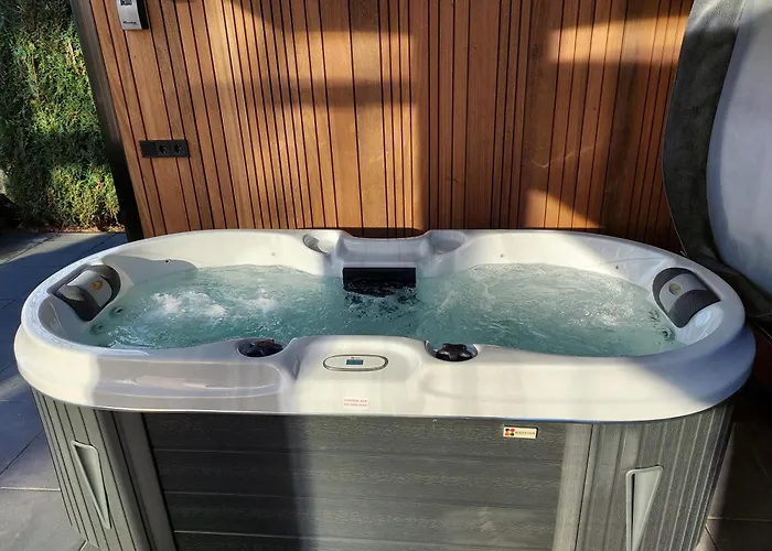 Сasa de vacaciones Comfort 02 Met Jacuzzi